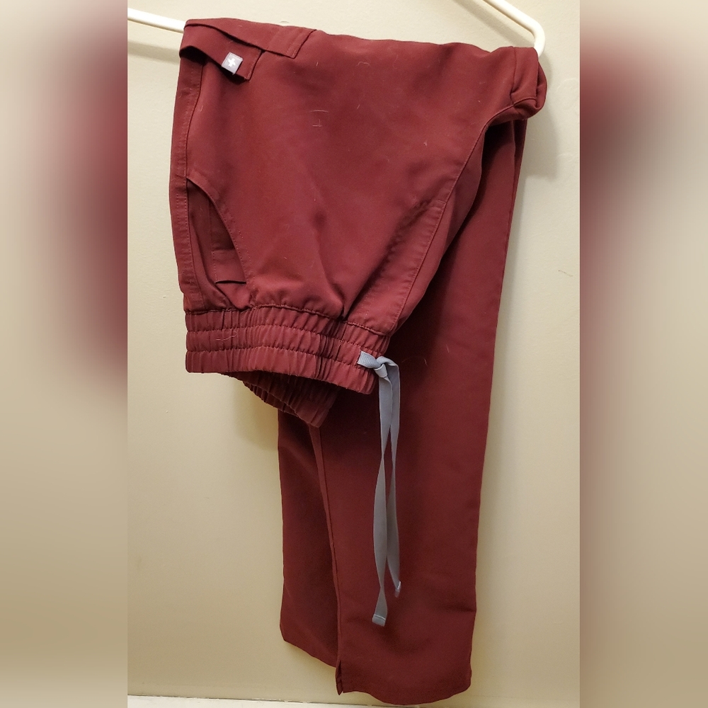 Figs High Waisted Yola Scrub Pants Burgandy Small